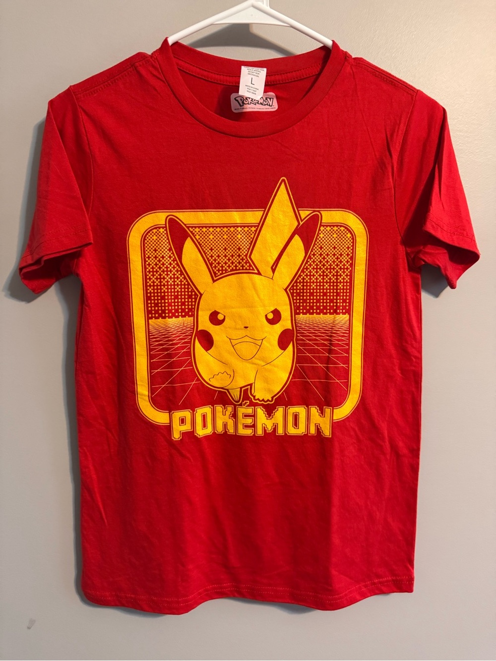 Pokémon Pikachu Graphic Tee Red Retro Gamer T-Shirt Youth Size Large